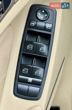 Позашляховик / Кросовер Mercedes-Benz M-Class 2010 в 