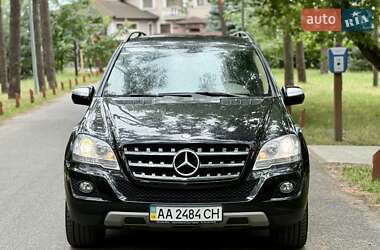 Позашляховик / Кросовер Mercedes-Benz M-Class 2010 в 