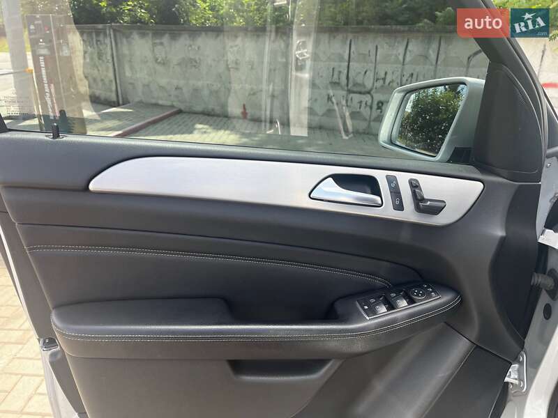 Внедорожник / Кроссовер Mercedes-Benz M-Class 2012 в Борисполе
