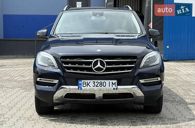 Позашляховик / Кросовер Mercedes-Benz M-Class 2014 в 