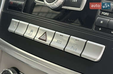 Позашляховик / Кросовер Mercedes-Benz M-Class 2014 в 