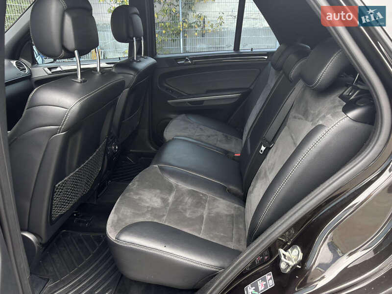 Позашляховик / Кросовер Mercedes-Benz M-Class 2010 в Києві
