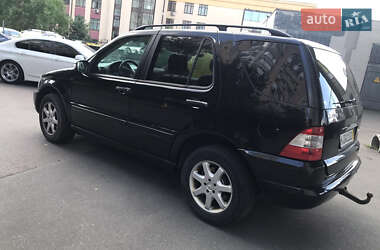 Внедорожник / Кроссовер Mercedes-Benz M-Class 2002 в 