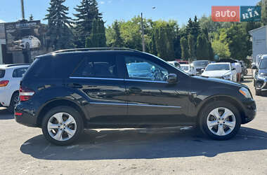 Внедорожник / Кроссовер Mercedes-Benz M-Class 2011 в 