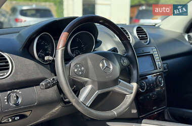 Внедорожник / Кроссовер Mercedes-Benz M-Class 2011 в 