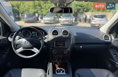 Внедорожник / Кроссовер Mercedes-Benz M-Class 2011 в 
