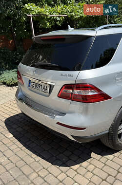 Внедорожник / Кроссовер Mercedes-Benz M-Class 2012 в 