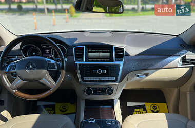 Внедорожник / Кроссовер Mercedes-Benz M-Class 2014 в 