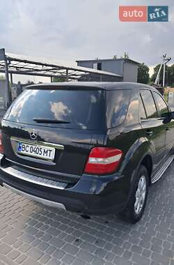 Внедорожник / Кроссовер Mercedes-Benz M-Class 2006 в 