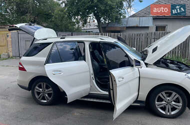 Внедорожник / Кроссовер Mercedes-Benz M-Class 2013 в 