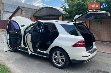 Внедорожник / Кроссовер Mercedes-Benz M-Class 2013 в 