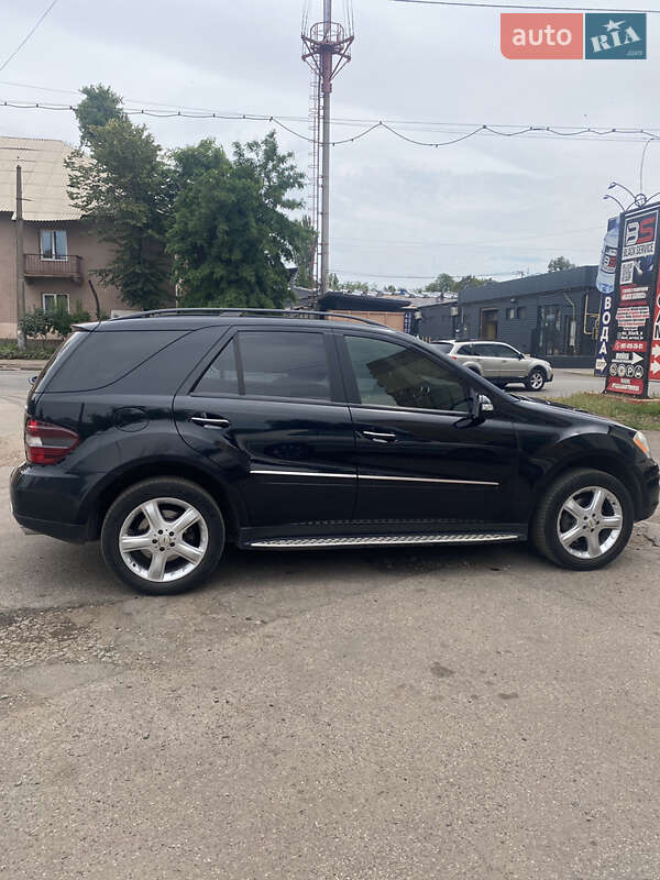 Внедорожник / Кроссовер Mercedes-Benz M-Class 2008 в Кривом Роге