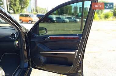 Внедорожник / Кроссовер Mercedes-Benz M-Class 2007 в 