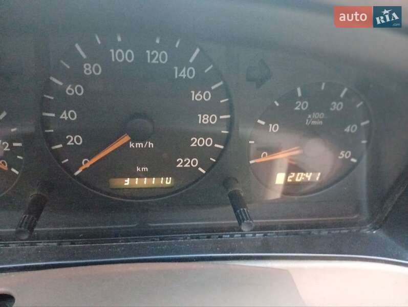 Внедорожник / Кроссовер Mercedes-Benz M-Class 2001 в Ивано-Франковске