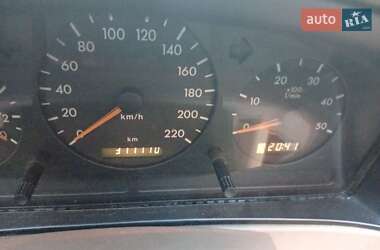Внедорожник / Кроссовер Mercedes-Benz M-Class 2001 в 