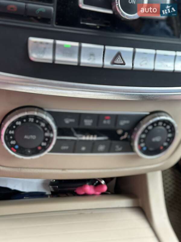 Внедорожник / Кроссовер Mercedes-Benz M-Class 2015 в Звягеле фото 18 Внедорожник / Кроссовер Mercedes-Benz M-Class 2015 в Звягеле