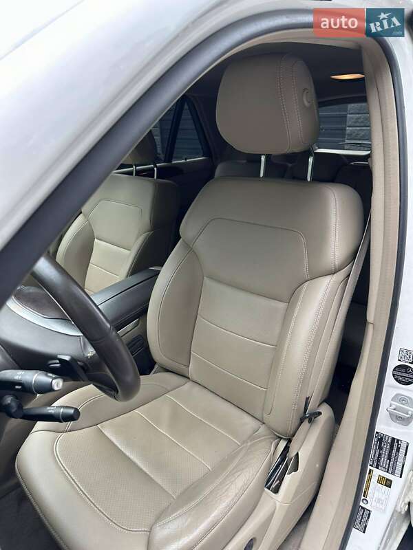 Внедорожник / Кроссовер Mercedes-Benz M-Class 2015 в Звягеле фото 23 Внедорожник / Кроссовер Mercedes-Benz M-Class 2015 в Звягеле