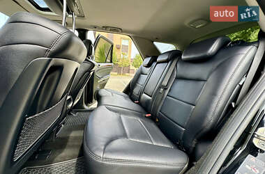 Внедорожник / Кроссовер Mercedes-Benz M-Class 2011 в 