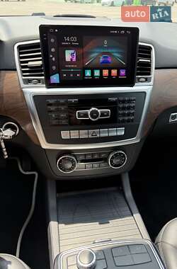 Внедорожник / Кроссовер Mercedes-Benz M-Class 2013 в 