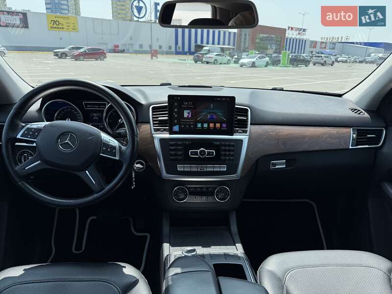 Внедорожник / Кроссовер Mercedes-Benz M-Class 2013 в Одессе