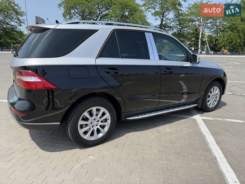 Внедорожник / Кроссовер Mercedes-Benz M-Class 2013 в Одессе