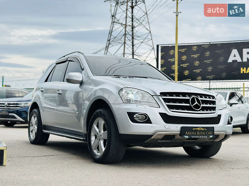 Внедорожник / Кроссовер Mercedes-Benz M-Class 2010 в Харькове
