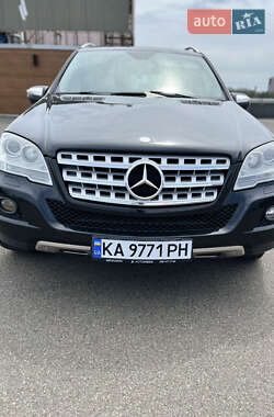 Внедорожник / Кроссовер Mercedes-Benz M-Class 2009 в 
