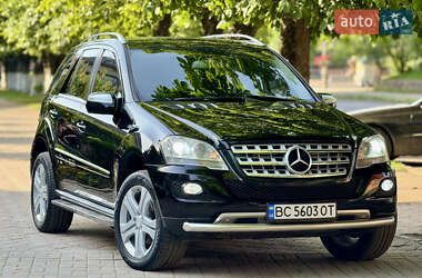 Внедорожник / Кроссовер Mercedes-Benz M-Class 2009 в 
