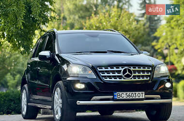 Внедорожник / Кроссовер Mercedes-Benz M-Class 2009 в 