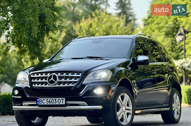 Внедорожник / Кроссовер Mercedes-Benz M-Class 2009 в 