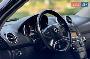 Внедорожник / Кроссовер Mercedes-Benz M-Class 2009 в 