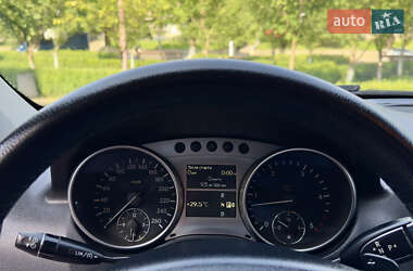 Внедорожник / Кроссовер Mercedes-Benz M-Class 2009 в 