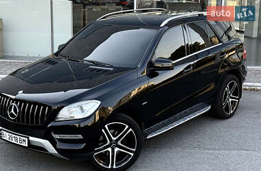 Внедорожник / Кроссовер Mercedes-Benz M-Class 2012 в 