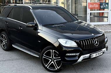 Внедорожник / Кроссовер Mercedes-Benz M-Class 2012 в 