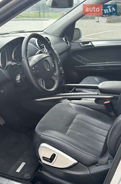 Внедорожник / Кроссовер Mercedes-Benz M-Class 2005 в 