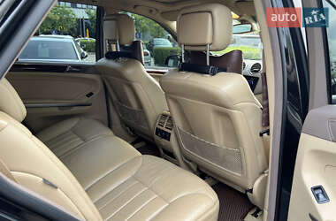 Внедорожник / Кроссовер Mercedes-Benz M-Class 2006 в 
