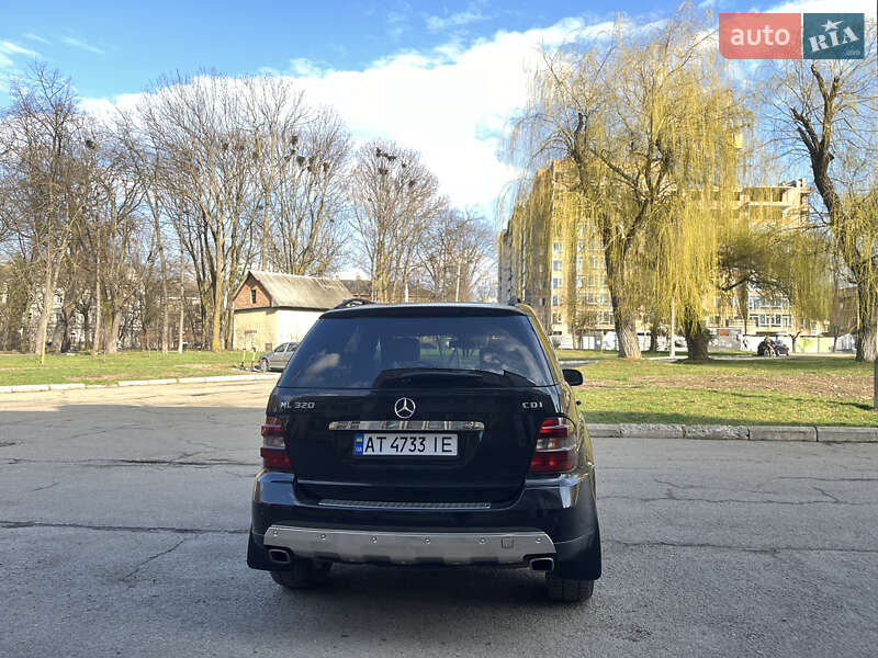 Внедорожник / Кроссовер Mercedes-Benz M-Class 2005 в Ивано-Франковске