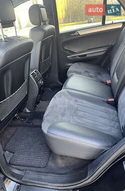 Внедорожник / Кроссовер Mercedes-Benz M-Class 2005 в 