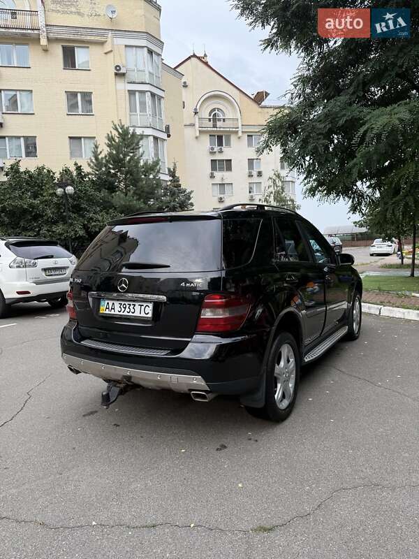 Внедорожник / Кроссовер Mercedes-Benz M-Class 2007 в Киеве фото 9 Внедорожник / Кроссовер Mercedes-Benz M-Class 2007 в Киеве