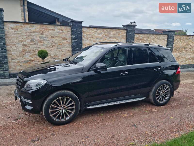Позашляховик / Кросовер Mercedes-Benz M-Class 2012 в Нововолинську