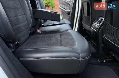 Внедорожник / Кроссовер Mercedes-Benz M-Class 2011 в 