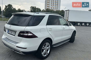 Внедорожник / Кроссовер Mercedes-Benz M-Class 2011 в 