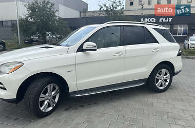 Внедорожник / Кроссовер Mercedes-Benz M-Class 2011 в 