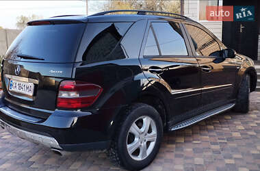 Внедорожник / Кроссовер Mercedes-Benz M-Class 2005 в 