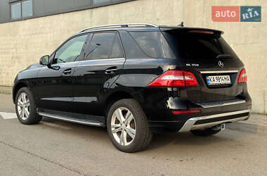 Внедорожник / Кроссовер Mercedes-Benz M-Class 2015 в 