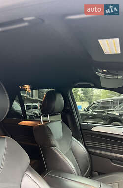 Внедорожник / Кроссовер Mercedes-Benz M-Class 2012 в 