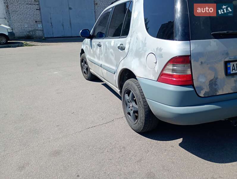 Внедорожник / Кроссовер Mercedes-Benz M-Class 1998 в Днепре фото 10 Внедорожник / Кроссовер Mercedes-Benz M-Class 1998 в Днепре