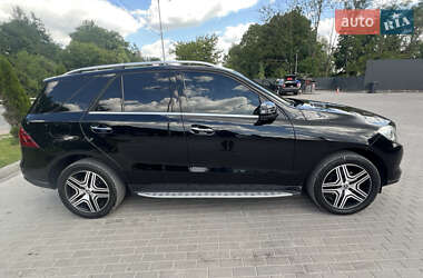 Позашляховик / Кросовер Mercedes-Benz M-Class 2013 в 