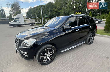 Позашляховик / Кросовер Mercedes-Benz M-Class 2013 в 