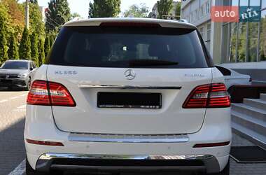 Внедорожник / Кроссовер Mercedes-Benz M-Class 2013 в 
